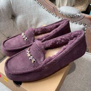 NEW Ugg Ansley with charm gems (purple) brand new size 10